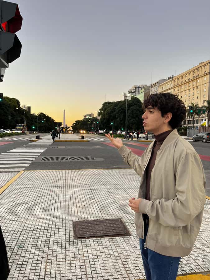 100% History and architecture of Buenos Aires - Start at Plaza de Mayo: the city’s history in plain sight