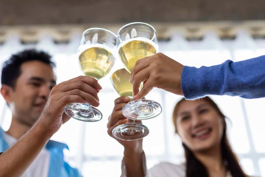 BA: Wine tour with 5 tasting stops in the heart of Palermo - Guides, language, and the big question: how structured is it?