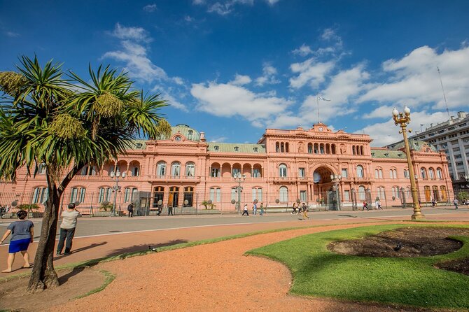Best of Buenos Aires: Guided Sightseeing City Tour - La Boca and Caminito: the colorful walk, the art stalls, and the tourist reality