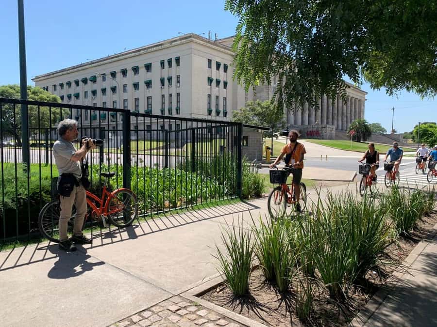 Bike Tour: Buenos Aires to the North - Buenos Aires by bike: the North route’s street-to-park rhythm