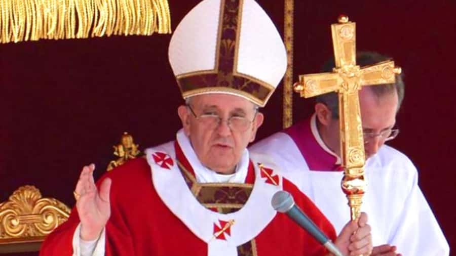 Buenos Aires 3-Hour Small Group Pope Francis Tour - Baptism at Mary Help of Christians and St. Charles, plus San Lorenzo fandom