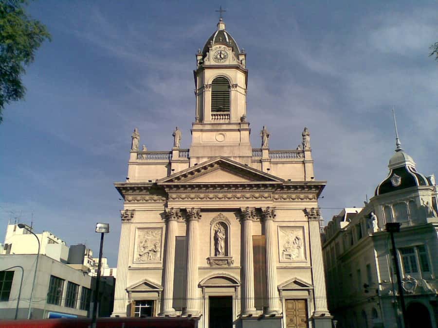 Buenos Aires 3-Hour Small Group Pope Francis Tour - Meeting at Tangol’s office in San Telmo (defense 831, 10:00 am)