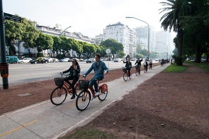 Buenos Aires Bike Tour: North Districts, Recoleta and Palermo - Getting Oriented in San Telmo and Receiving Your Beach Cruiser
