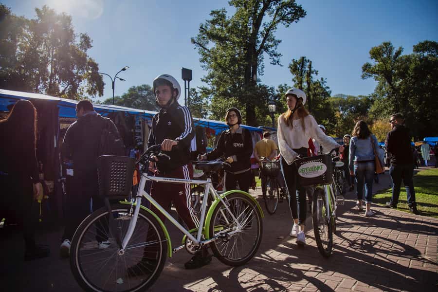 Buenos Aires: Full Day Bike Tour with Lunch - San Telmo to La Boca: Old Streets, La Bombonera, and Caminito Moments