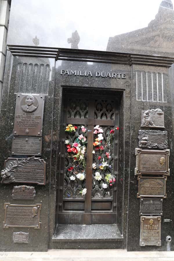 Buenos Aires Full-Day City Tour - Plaza de Mayo: start where Buenos Aires makes its public case