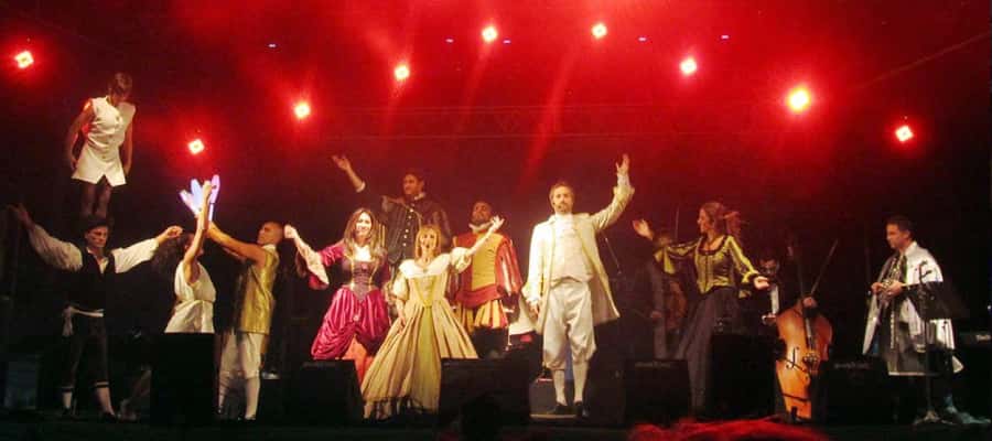 Buenos Aires: Gala Lírica Tickets at Palacio Paz. - A Gala Opera Night at Palacio Paz: What the Setting Feels Like