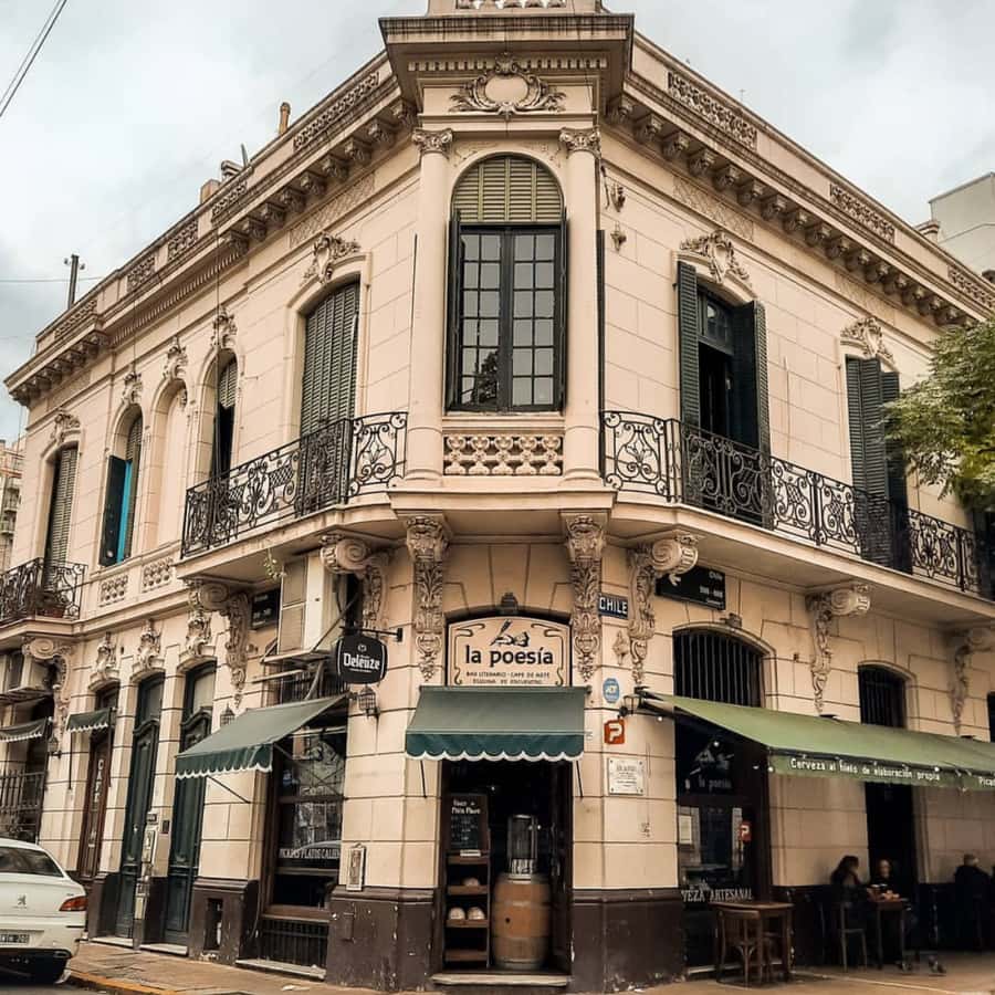 Buenos Aires Gastronomic Immersion Tour - Stop One: Traditional Picada in a Historic Bar