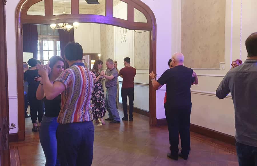 Buenos Aires: Group tango class with mate and snacks - Should you book this Buenos Aires tango class?