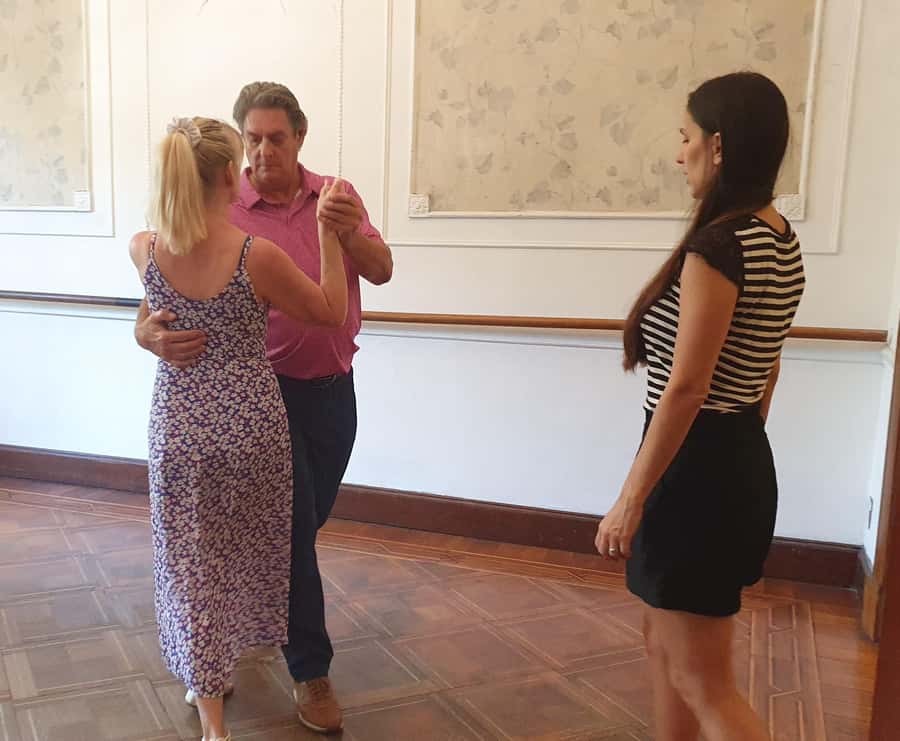Buenos Aires: Group tango class with mate and snacks - English, Portuguese, or Spanish: make sure you get the corrections