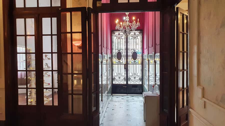 Buenos Aires: Group tango class with mate and snacks - Who should book this tango class, and who should skip