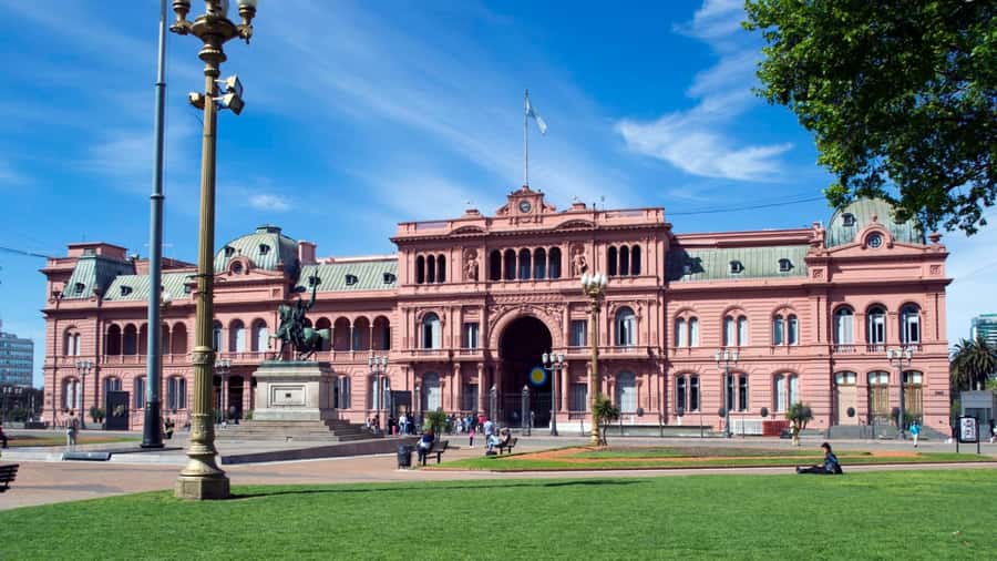 Buenos Aires: Half-Day Sightseeing Tour with 2 Stops - How the Coach Tour Helps You See Buenos Aires Fast
