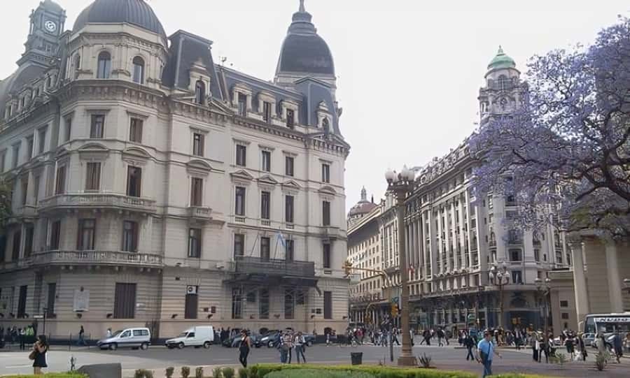 Buenos Aires : Highlights Walking Tour With A Guide - How the 3-Hour Route Covers Buenos Aires’ Contrasts