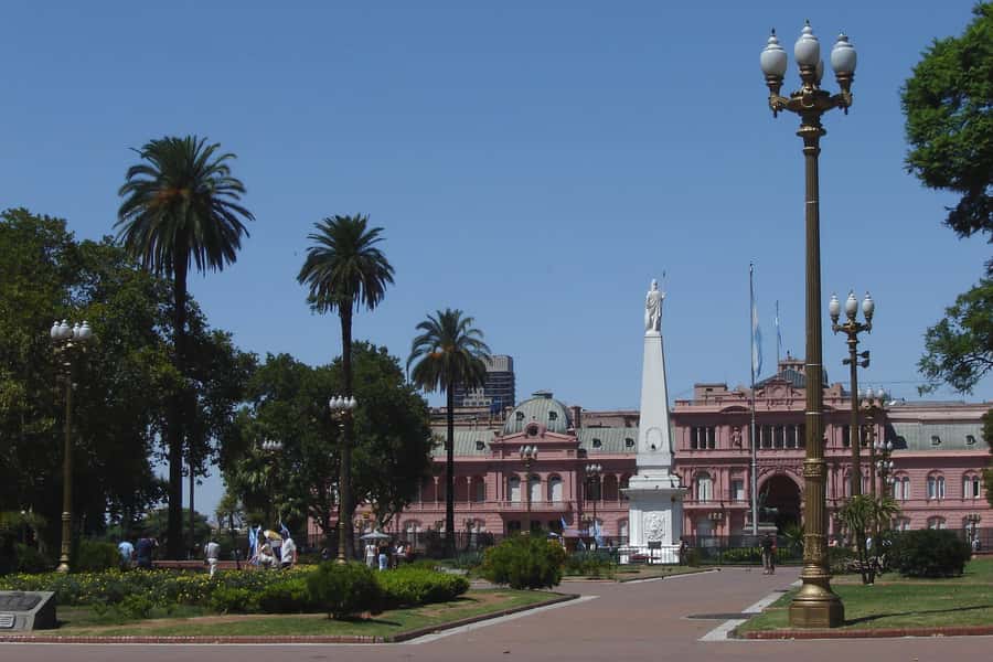 Buenos Aires: Historic District Private Guided Walking Tour - Casa Rosada: Seeing Power Without Pretending It’s Just a Landmark