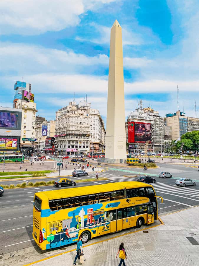 Buenos Aires Hop-On Hop-Off Bus and Exclusive Benefits - How a hop-on hop-off loop makes Buenos Aires easier