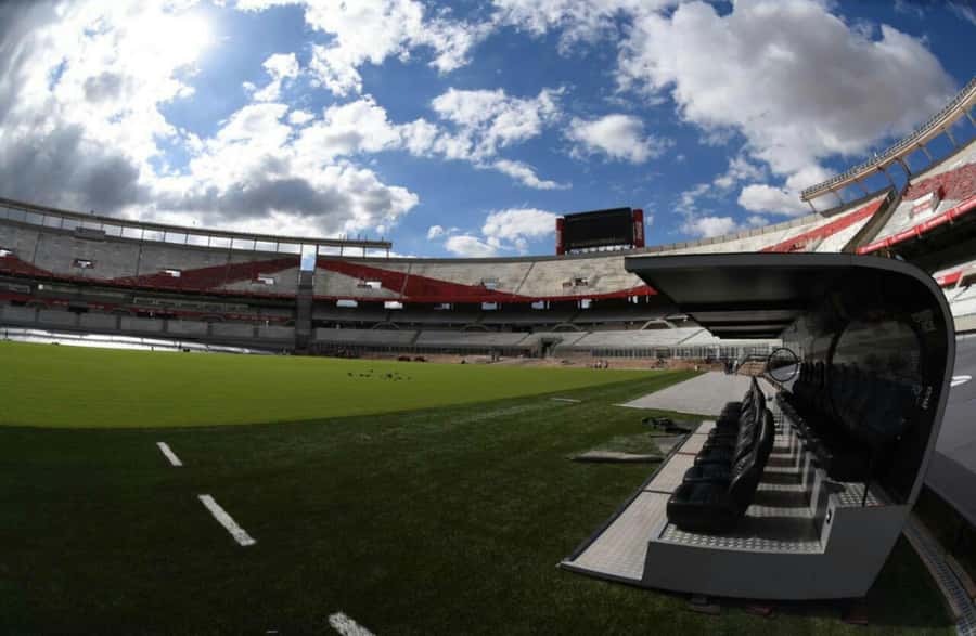 Buenos Aires: Hop-On Hop-Off Bus and Football Museums - Key highlights you’ll actually use