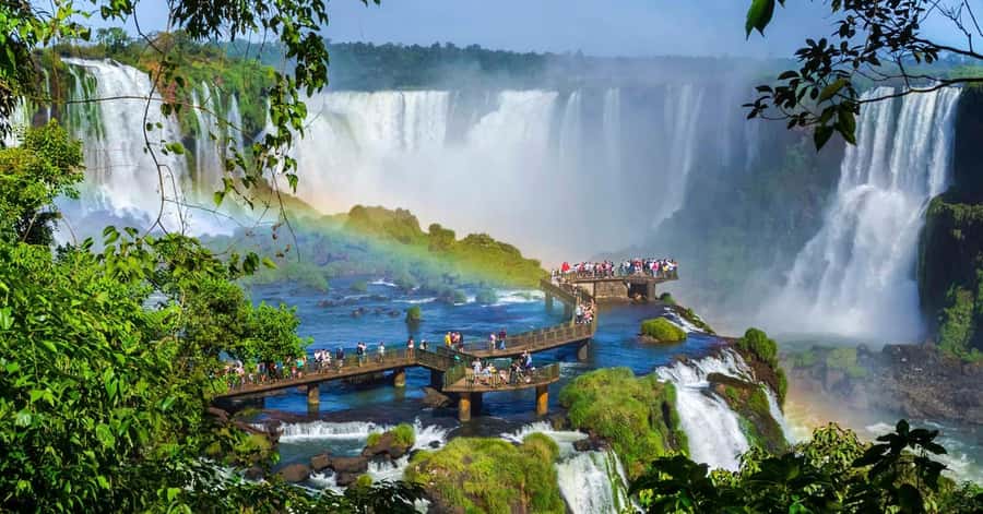 Buenos Aires: Iguazu Falls Private Day Trip with Airfare - Getting Into the Park Fast: Reserved Tickets and the Park Train