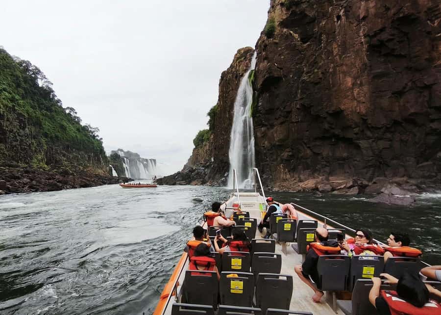 Buenos Aires: Iguazú Falls with Boat Ride & Optional Flight - Buenos Aires to Misiones: the flight option that saves your legs