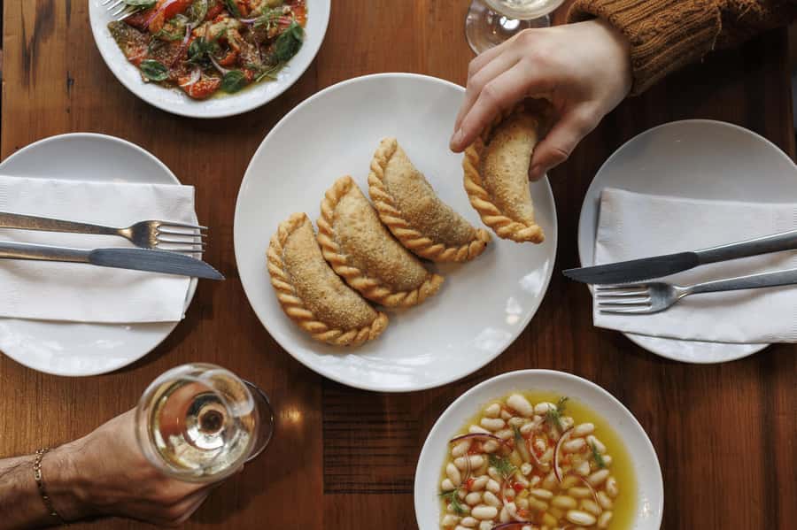 Buenos Aires: Local Foodie Adventure with Sherpa Food Tours - Getting There: Nicaragua to Honduras (and the Picsa Meeting Point)