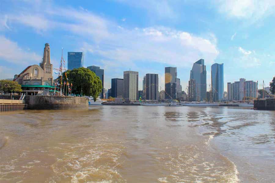 Buenos Aires: Navigation from Pto. Madero to La Boca - Río de la Plata and Riachuelo views: what you’ll see in the 45 minutes