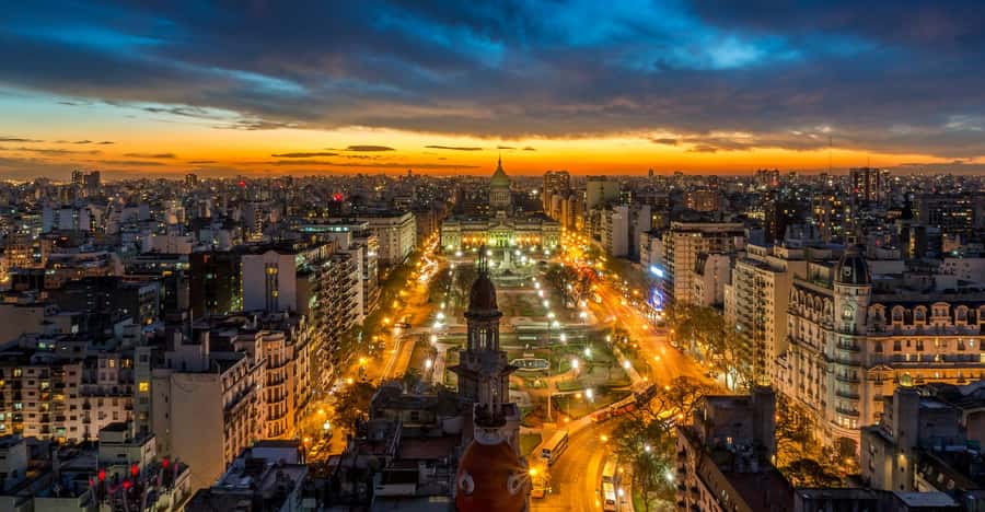Buenos Aires: Palacio Barolo Guided Night Tour with Wine - Nighttime Palacio Barolo: why this tour works after sunset