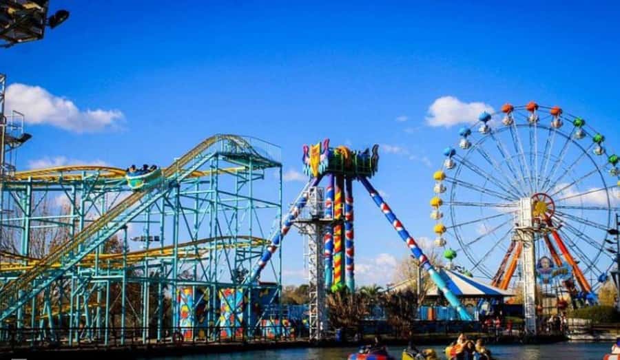 Buenos Aires: Parque de la costa Only Tickets Full passport. - Shows and downtime: using performances to keep the day fun