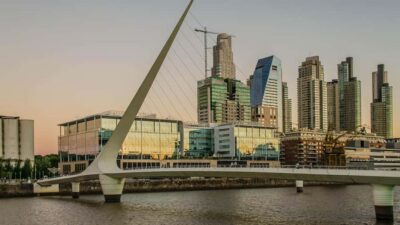 Buenos Aires Premium city tour with street food - Plaza de Mayo: where the city’s power starts