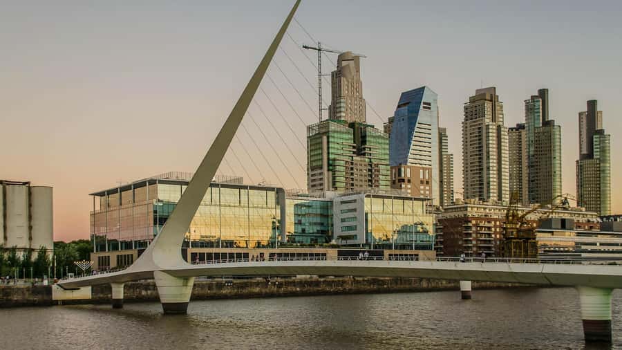 Buenos Aires Premium city tour with street food - Plaza de Mayo: where the city’s power starts