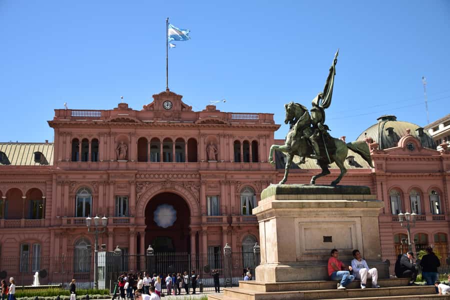 Buenos Aires: Private City Tour by Car with Hotel or Pickup - Plaza de Mayo and Casa Rosada: politics in the middle of the city