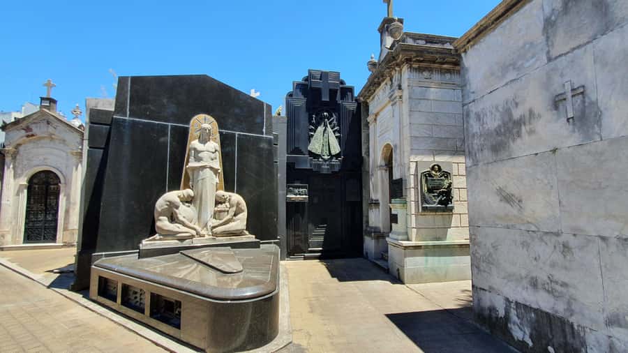 Buenos Aires Private Custom City Tour - Plaza de Mayo and Avenida de Mayo: Where Buenos Aires Talks Politics