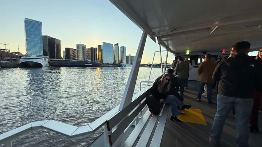 Buenos Aires: Puerto Madero Sunset Cruise with Open Bar - Who should book this cruise (and who should skip it)