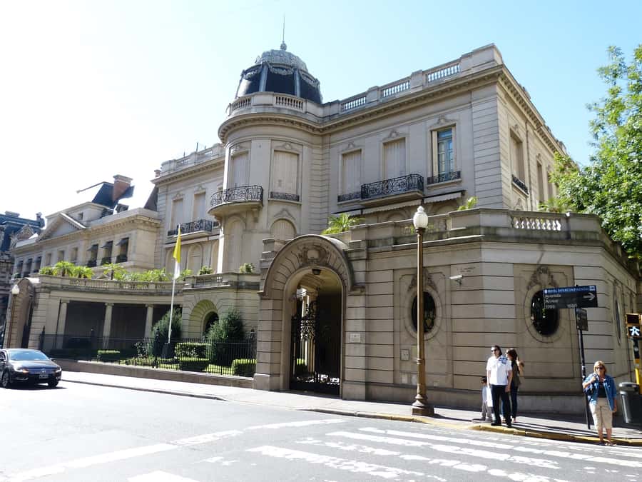 Buenos Aires: Recoleta Neighborhood Walking Tour - Should you book this Recoleta walking tour?