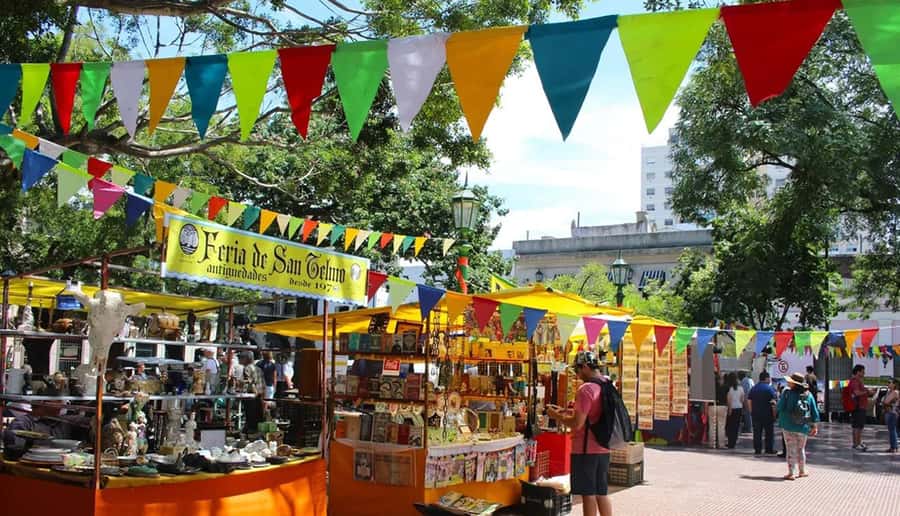 Buenos Aires: San Telmo and Market Guided Walking Tour - Clemente and the Paseo de la Historieta: Comic Characters as Cultural Memory