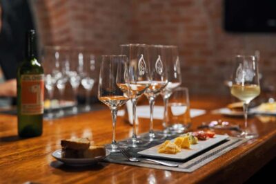 Buenos Aires: Small-Group Wine Tasting - Small-group format (up to 8): why it changes the tasting