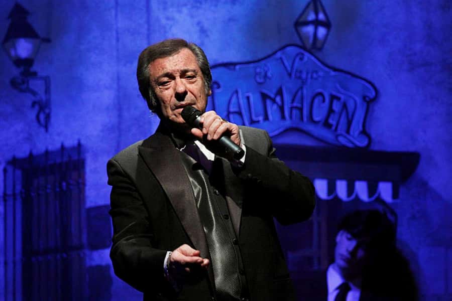Buenos Aires: Tango Show at El Viejo Almacen - Seats, sightlines, and luggage: the intimate room has trade-offs