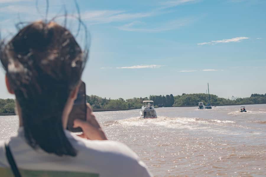 Buenos Aires: "Ticket"- 2hs of Navigation Premium to Tigre - Puerto Madero to Tigre: what this ticket really gives you