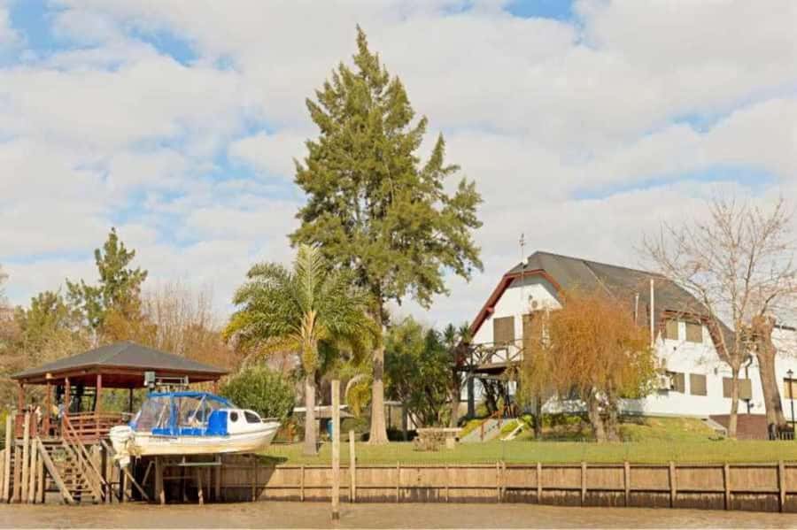 Buenos Aires: Ticket - Classic Delta of Tigre Boat Tour - Smaller channels and island life: what you’ll notice up close