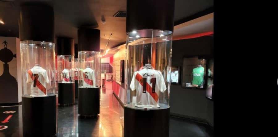 Buenos Aires: Tickets to River Plate Museum - Guides and small-group format: helpful in the best way
