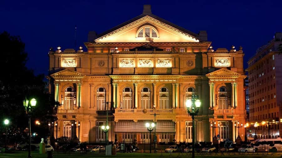 Buenos Aires: Walking City Tour with Colón Theater & Museums - San Telmo to Puerto Madero: the day’s best geography lesson