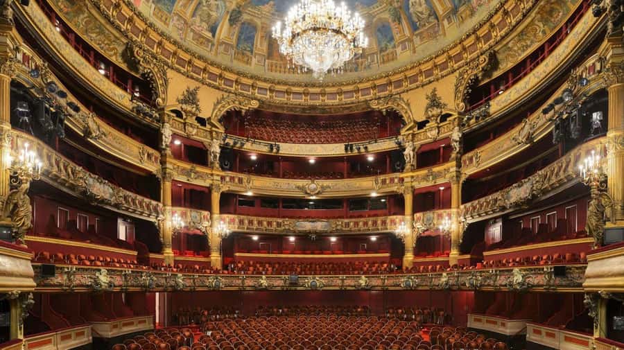 Buenos Aires: Walking City Tour with Colón Theater & Museums - Teatro Colón: what the guided tour actually adds