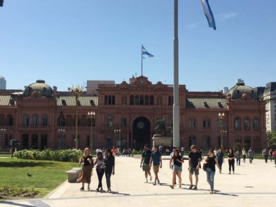 Buenos Aires:Small Group Tour AM & Sunset Open Bar Cruise PM - The city tour: what you’ll see and why it matters