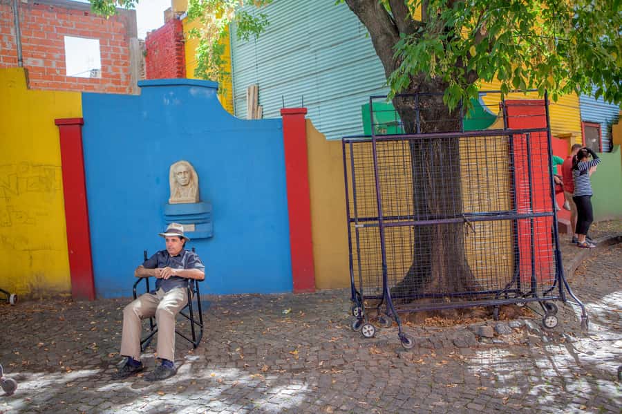 Classic City Tour of Buenos Aires: Neighborhoods and Emblems - San Telmo’s narrow lanes and the La Boca Caminito burst