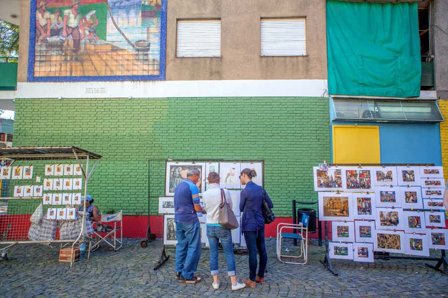 Classic City Tour of Buenos Aires: Neighborhoods and Emblems - Recoleta and Retiro: the polished Buenos Aires vibe