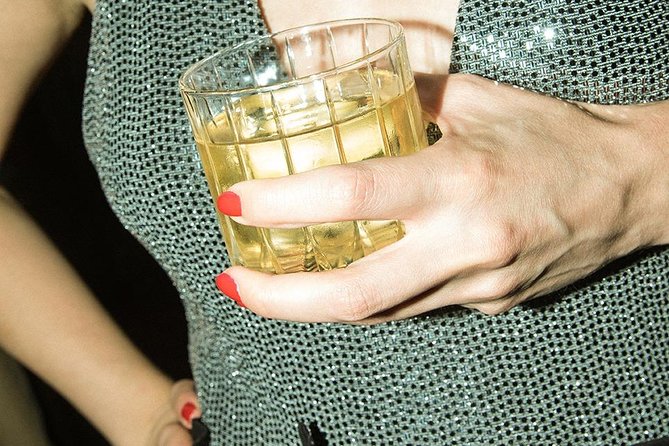 Cocktail tour in Buenos Aires - Neighborhood Mood Changes: Classic Meets Modern in Real Time