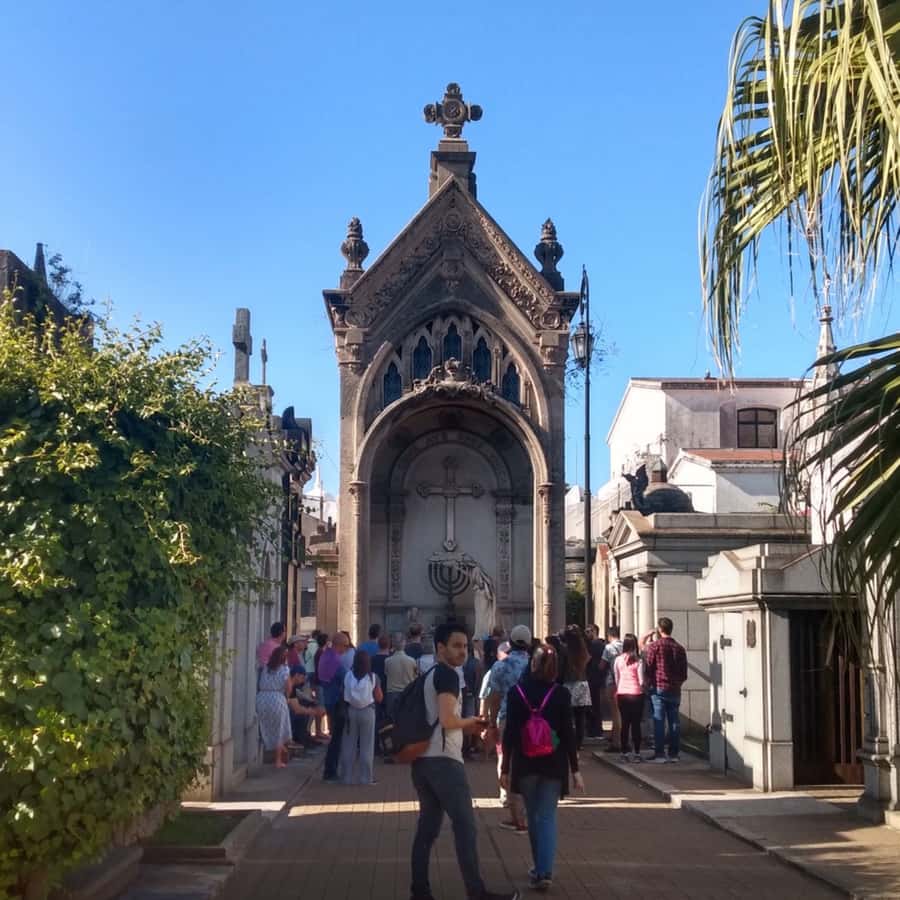 Discover Recoleta, Buenos Aires' Little Paris - Museo Nacional de Bellas Artes and Plaza Francia: art plus street-level French clues