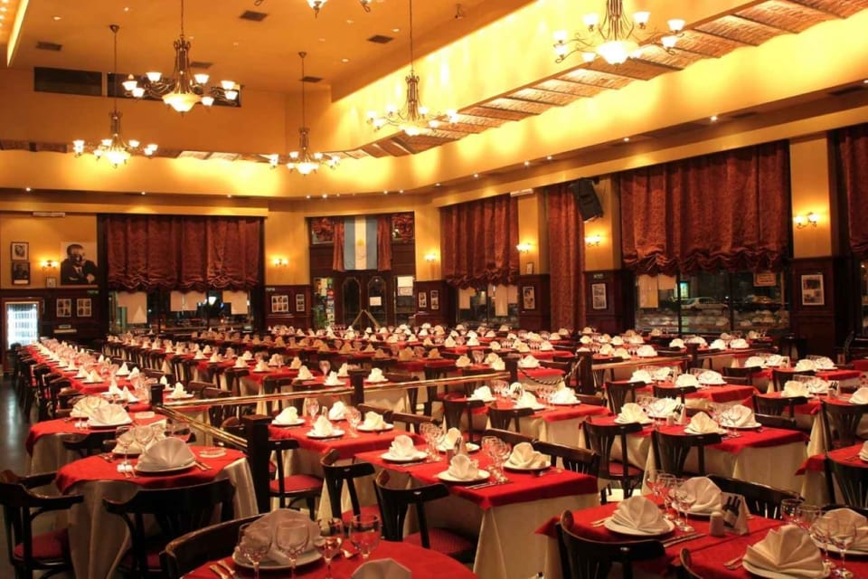 Esquina Homero Manzi Dinner and Tango Show - Who This Tango Night Suits Best