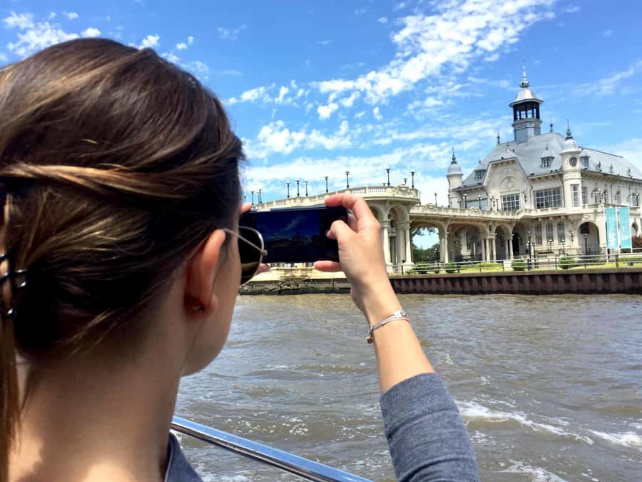 From Buenos Aires: Classic Tigre Delta Tour - Tigre’s Fruit Port: browse, snack, and shop like locals