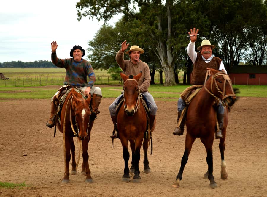 Full-Day at Santa Susana Ranch with BBQ, Drinks and Show - Key things that make Santa Susana Ranch worth it