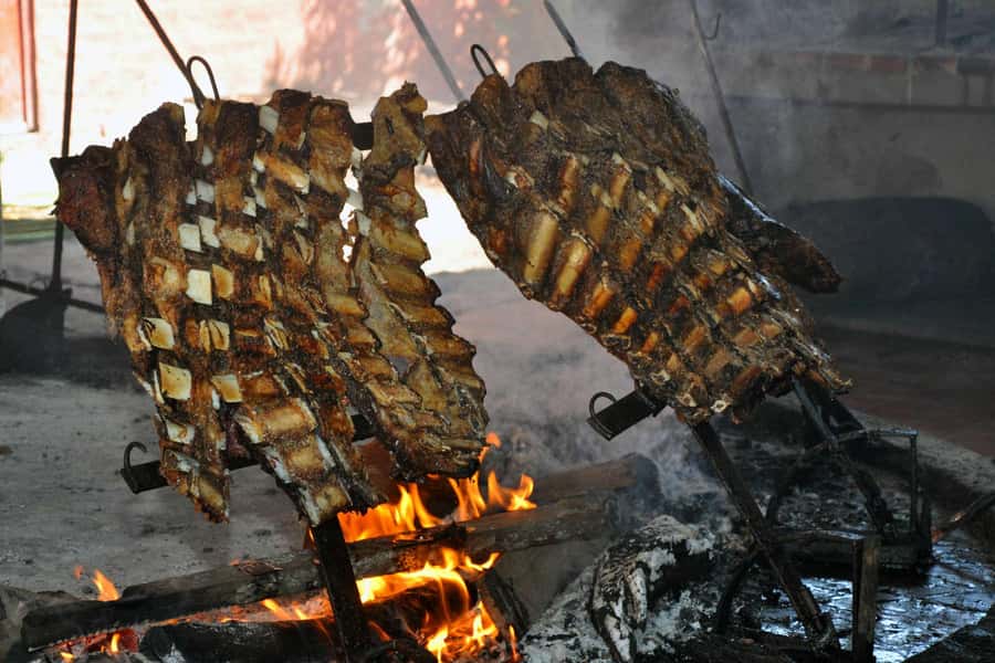 Full-Day at Santa Susana Ranch with BBQ, Drinks and Show - Afternoon gaucho demonstrations: la sortija, herding, and carrera de cuadreras