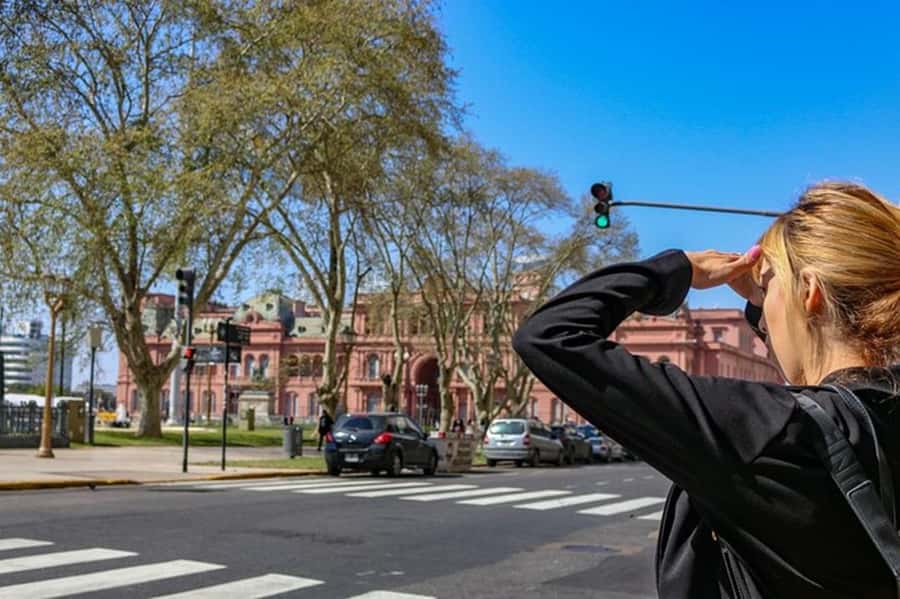 Full Day City Tour Buenos Aires, Recoleta Cemetery and Tigre - Teatro Colón: a short stop that still counts