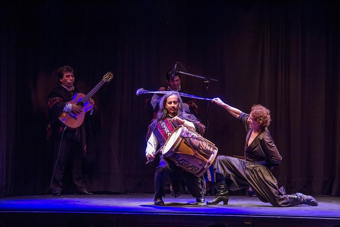 La Ventana Tango Show in Buenos Aires - The pre-show hour: class or wine tasting, your call